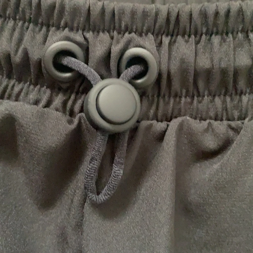 Women’s Adidas Shorts Size Small - Picture 5 of 6